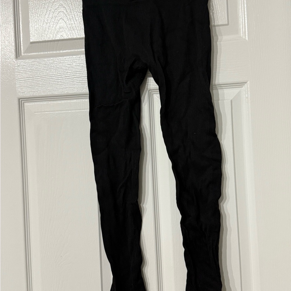 Black Ribbed Leggings
